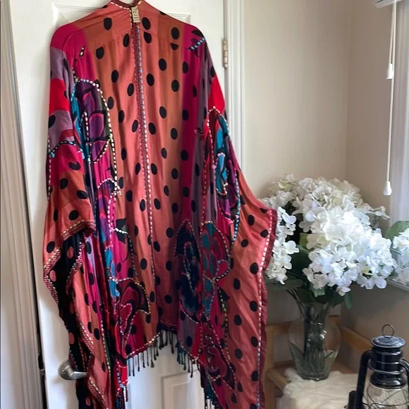 Baba Red and Black Polka Dot REVERSIBLE India Ethnic Shawl Cape Scarf Wrap - Picture 13 of 13